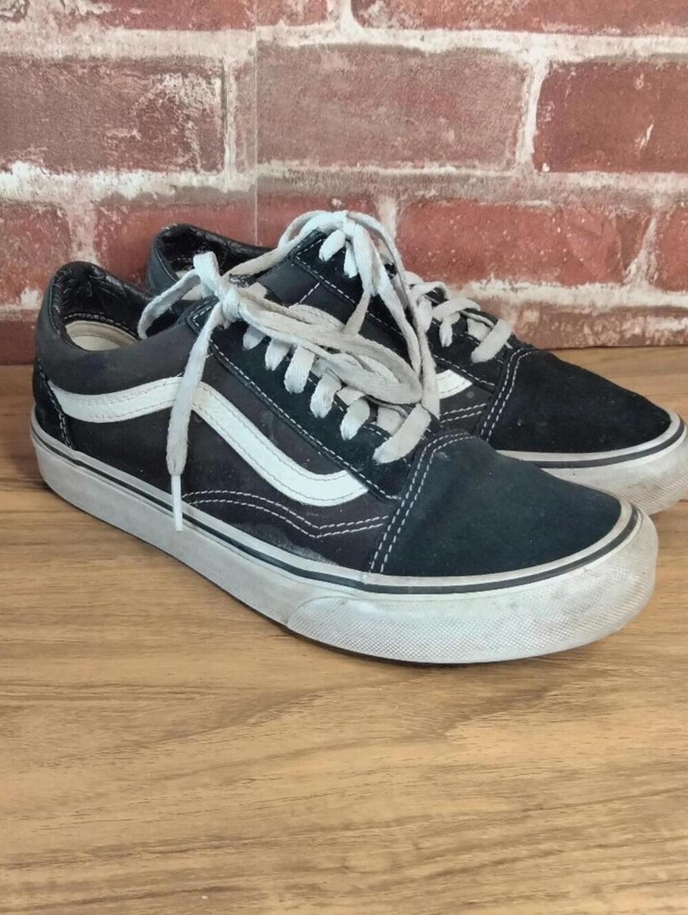 Vans Womens Size 7 Shoes Black Low Top Sneakers